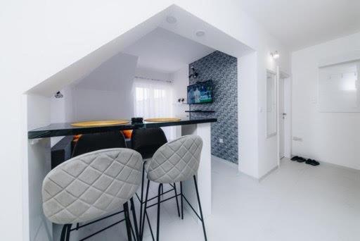 Duga Apartmani ครากูเยวัตส์ ภายนอก รูปภาพ