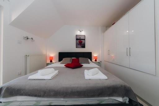 Duga Apartmani ครากูเยวัตส์ ภายนอก รูปภาพ